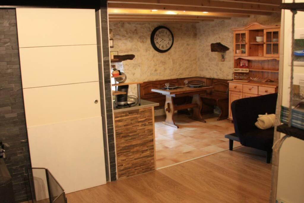 Le Portougais, Chalet A Chanaz, La Petite Venise Savoyarde Zewnętrze zdjęcie