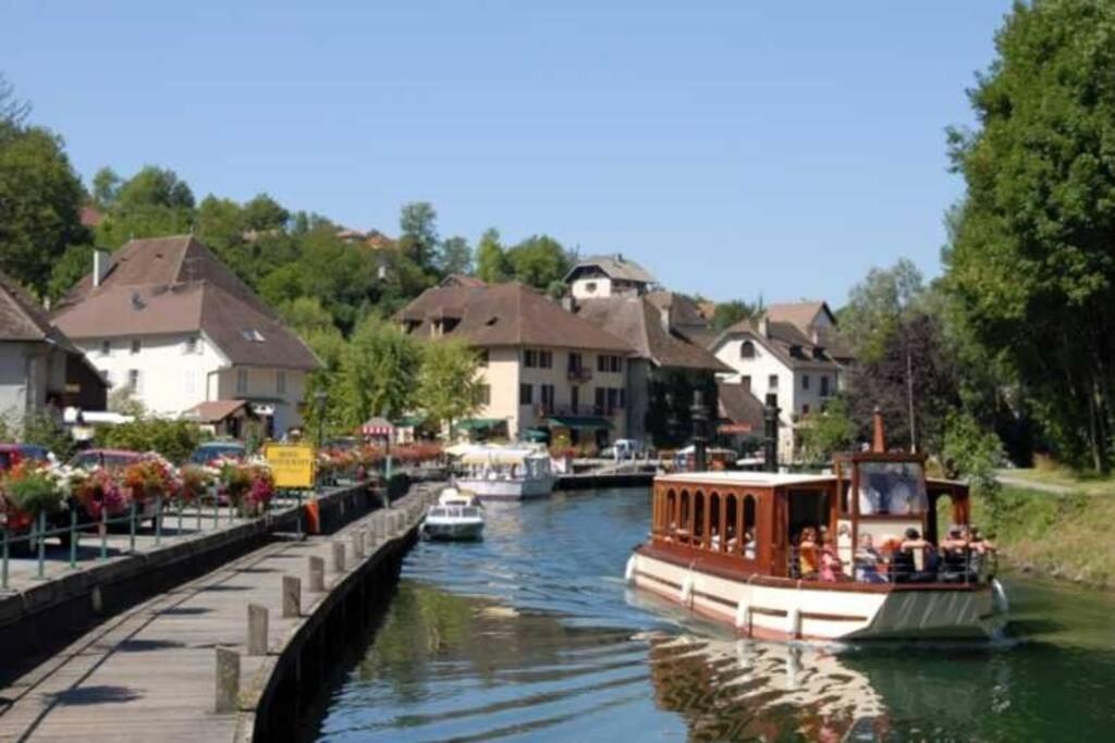 Le Portougais, Chalet A Chanaz, La Petite Venise Savoyarde Zewnętrze zdjęcie