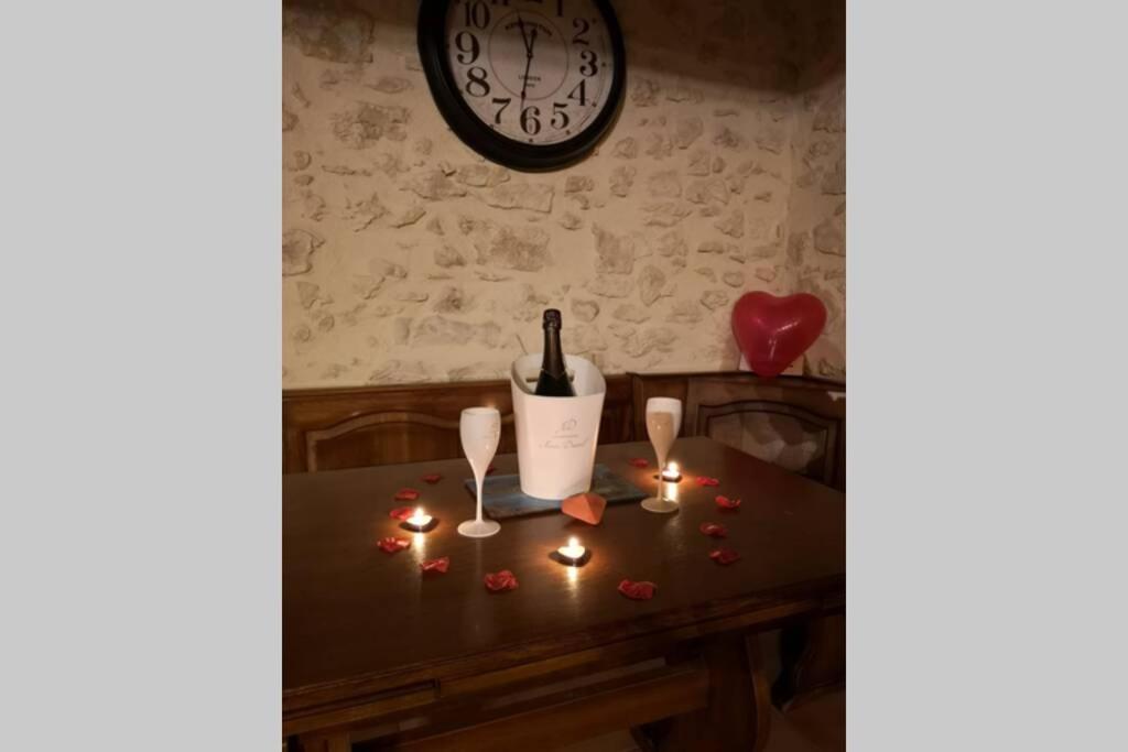 Le Portougais, Chalet A Chanaz, La Petite Venise Savoyarde Zewnętrze zdjęcie
