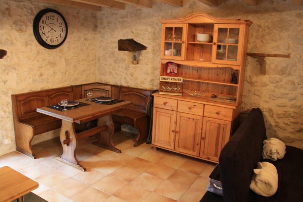 Le Portougais, Chalet A Chanaz, La Petite Venise Savoyarde Zewnętrze zdjęcie